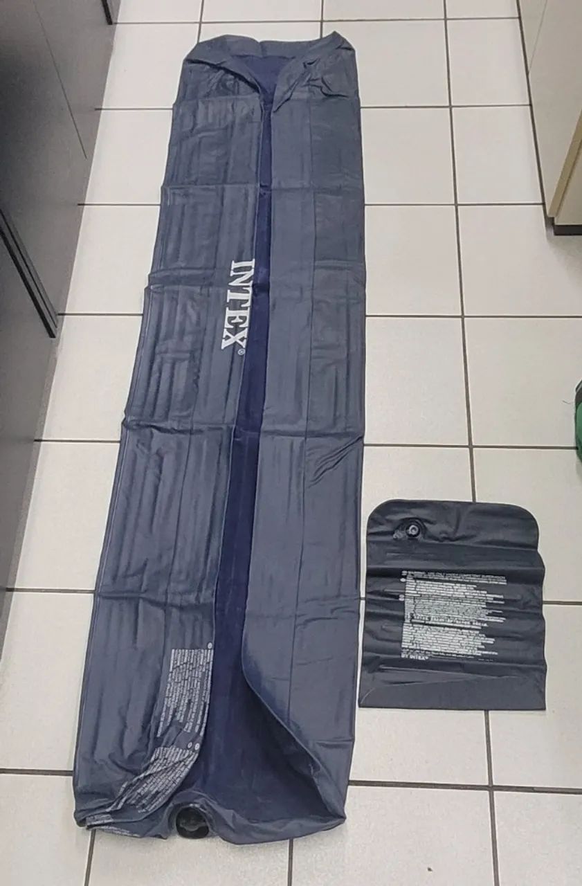 colchão inflável solteiro Intex camping - Foto 2