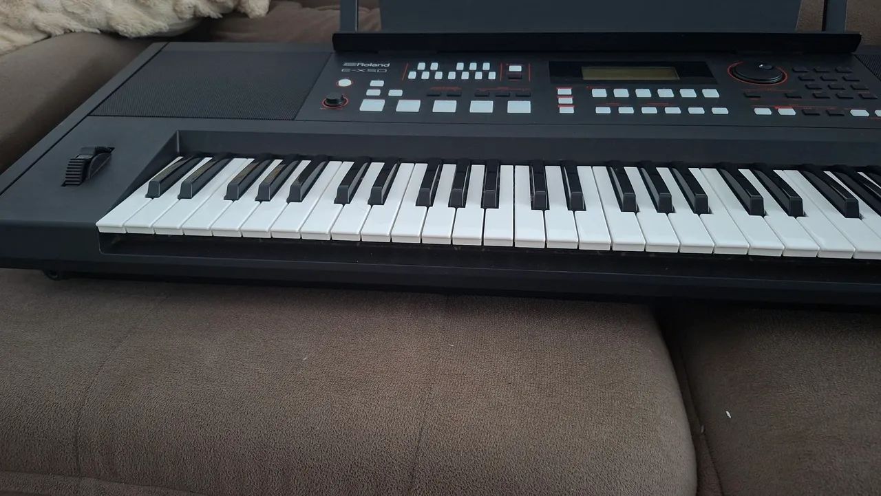 Teclado Roland E-X50 - Foto 4