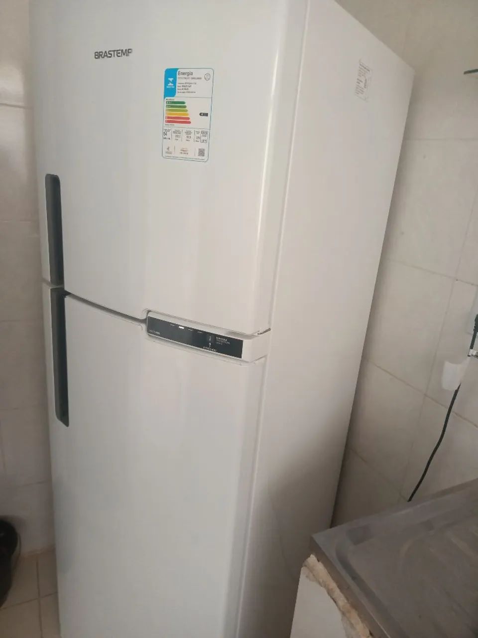 Geladeira semi nova