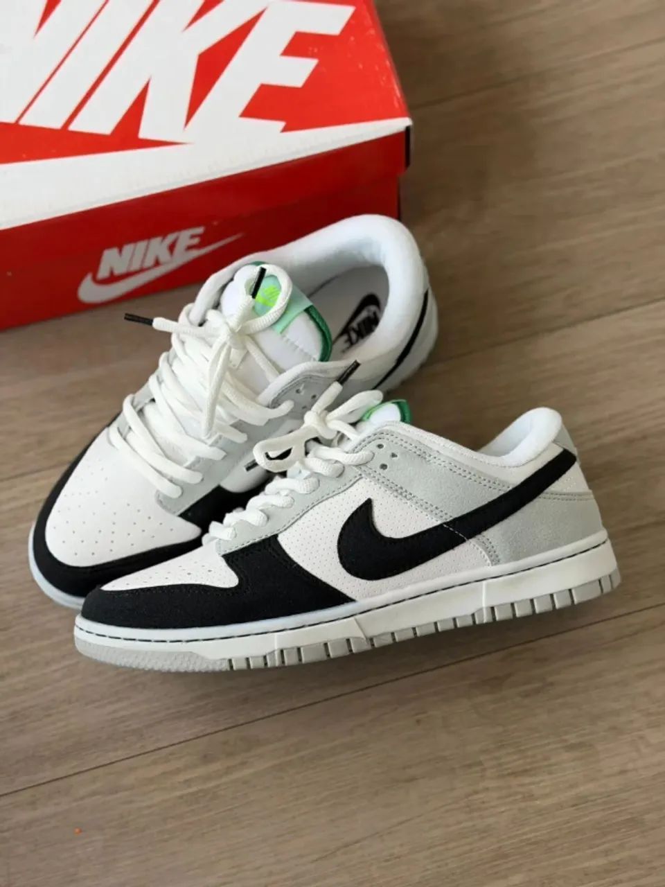 TÊNIS DUNK LOW SB CINZA/ BCO/ PTO UNISSEX PREMIUM - Foto 4