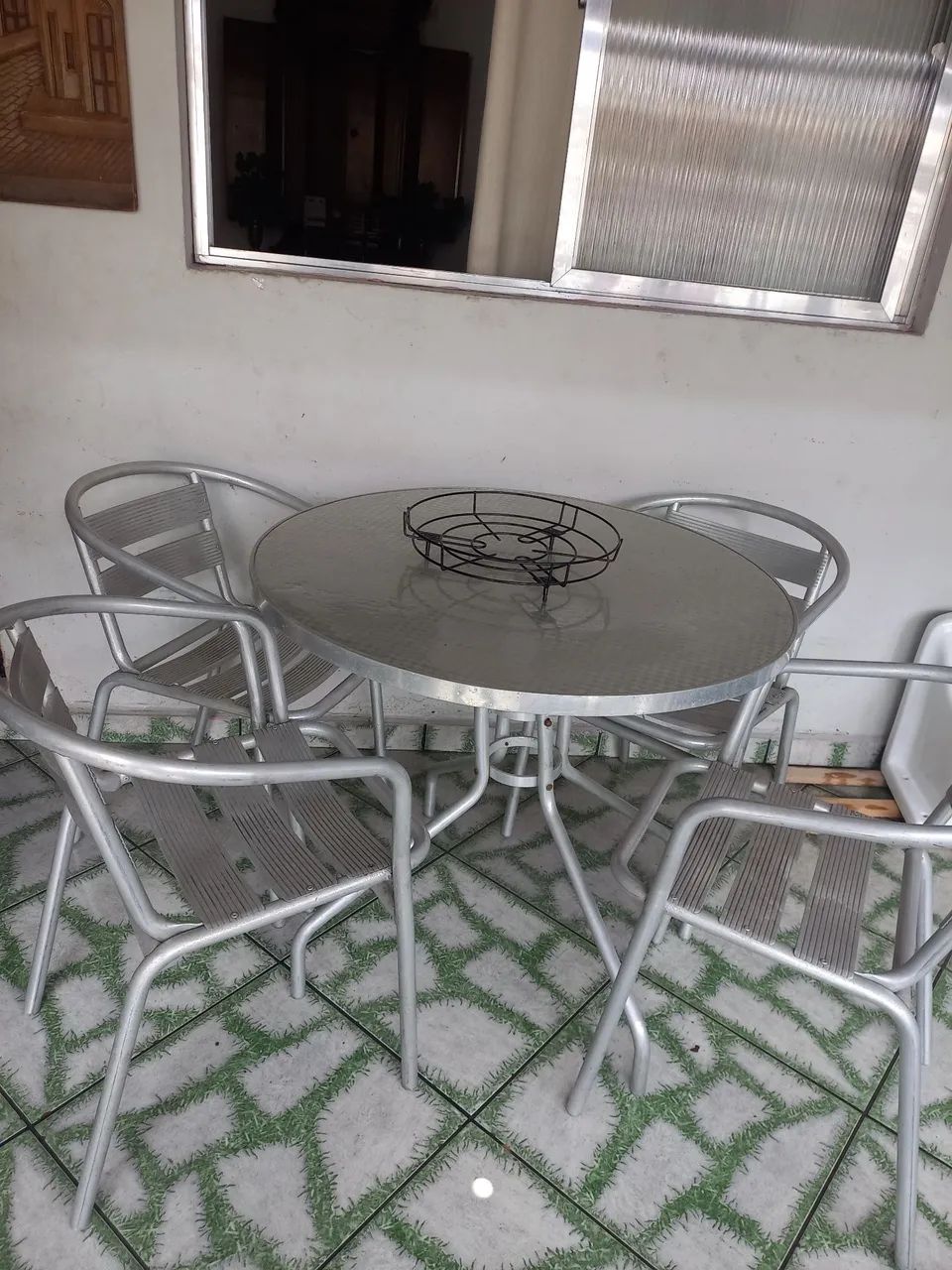 Mesa de varanda alumínio com quatro cadeiras