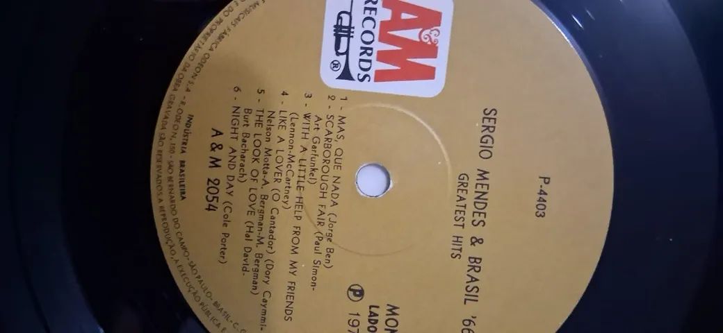 lp sergio mendes e Brasil 66 greatest hits mono - Foto 5