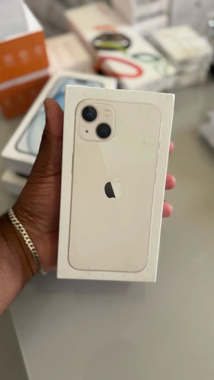 iPhone 13 