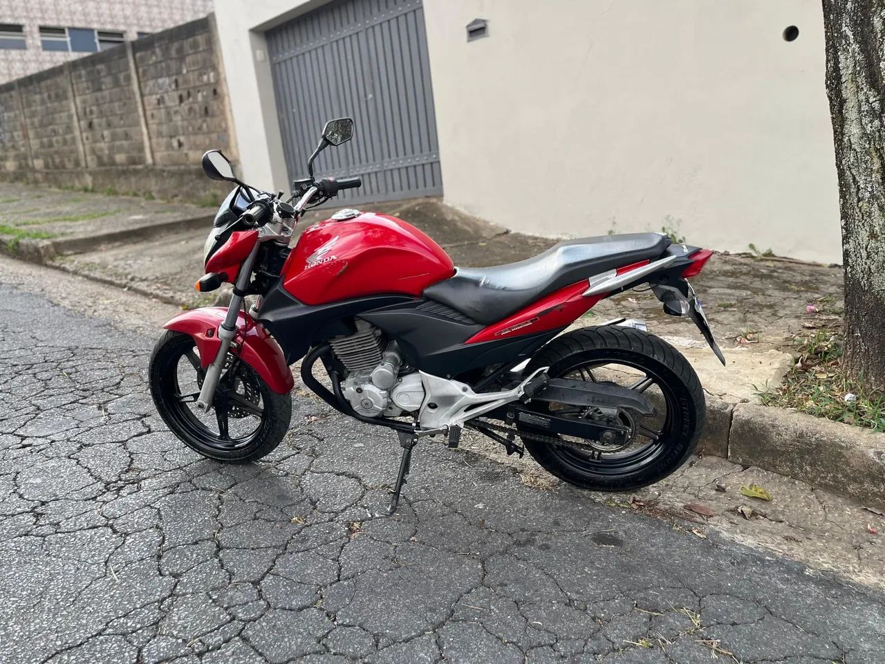 CB300R - Foto 3