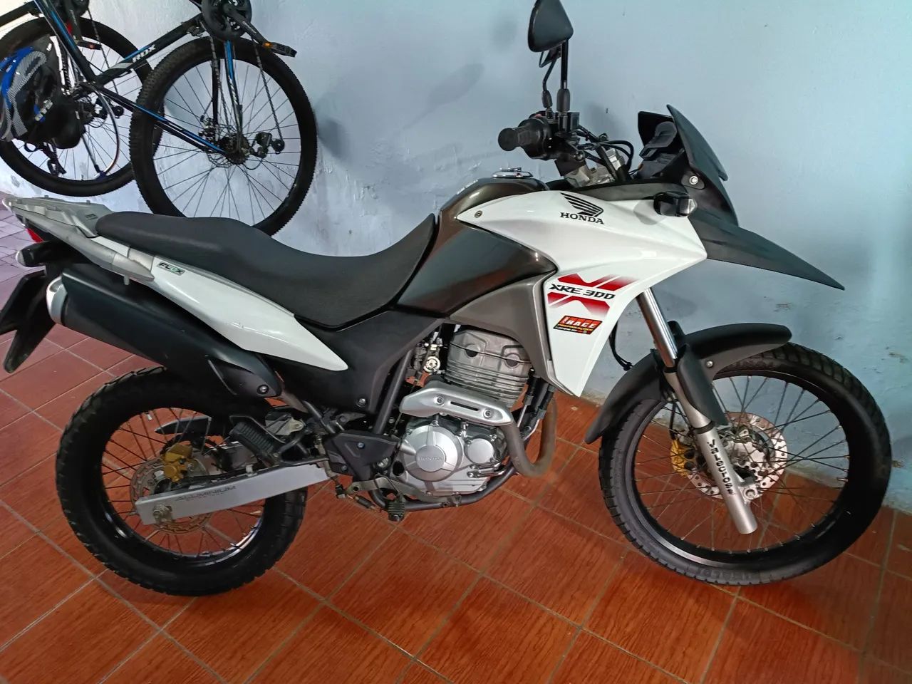 ヒロ Honda 300/ 300 Abs/ Flex 2013 - 1502348380 | OLX