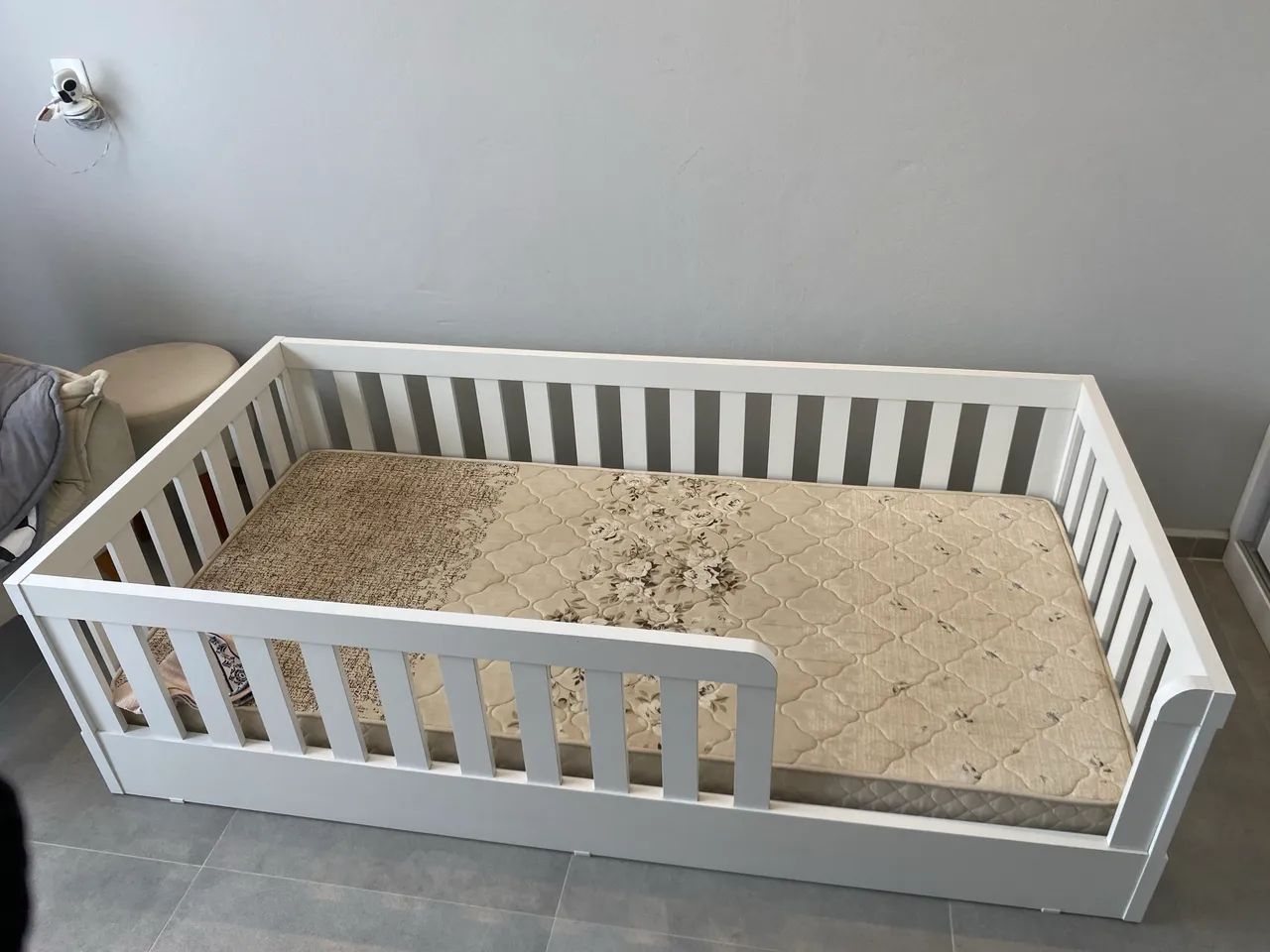 Cama montessoriana 