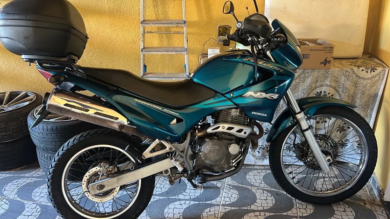Vende se falcon 400