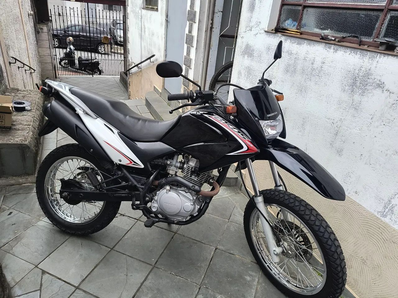 Bros 125 es 2014