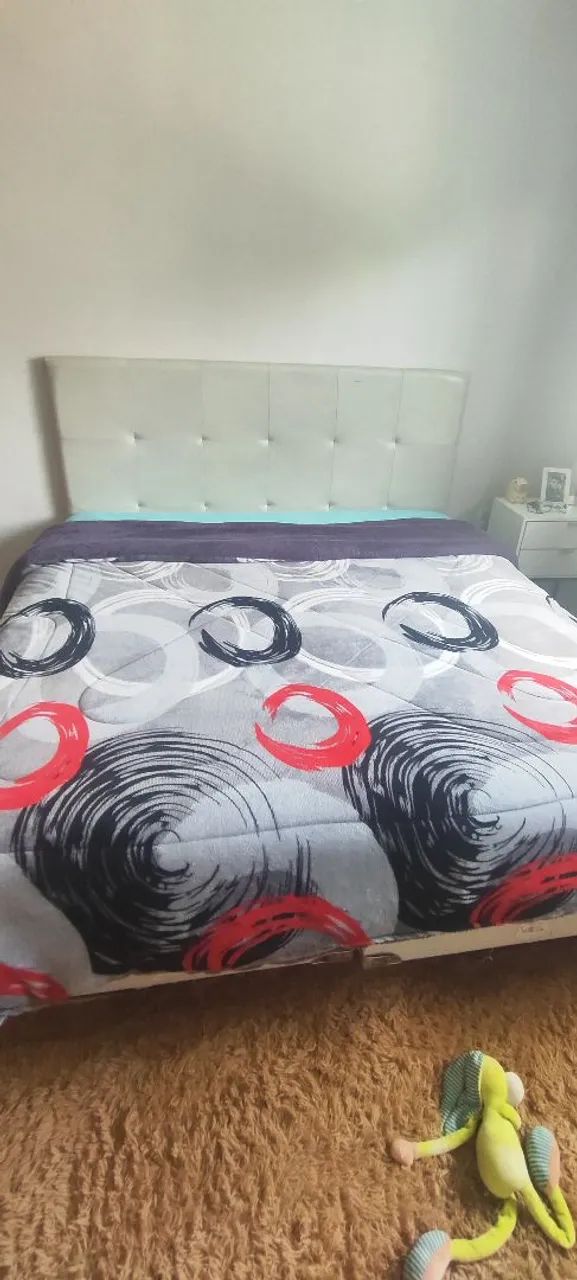 Cama queen 