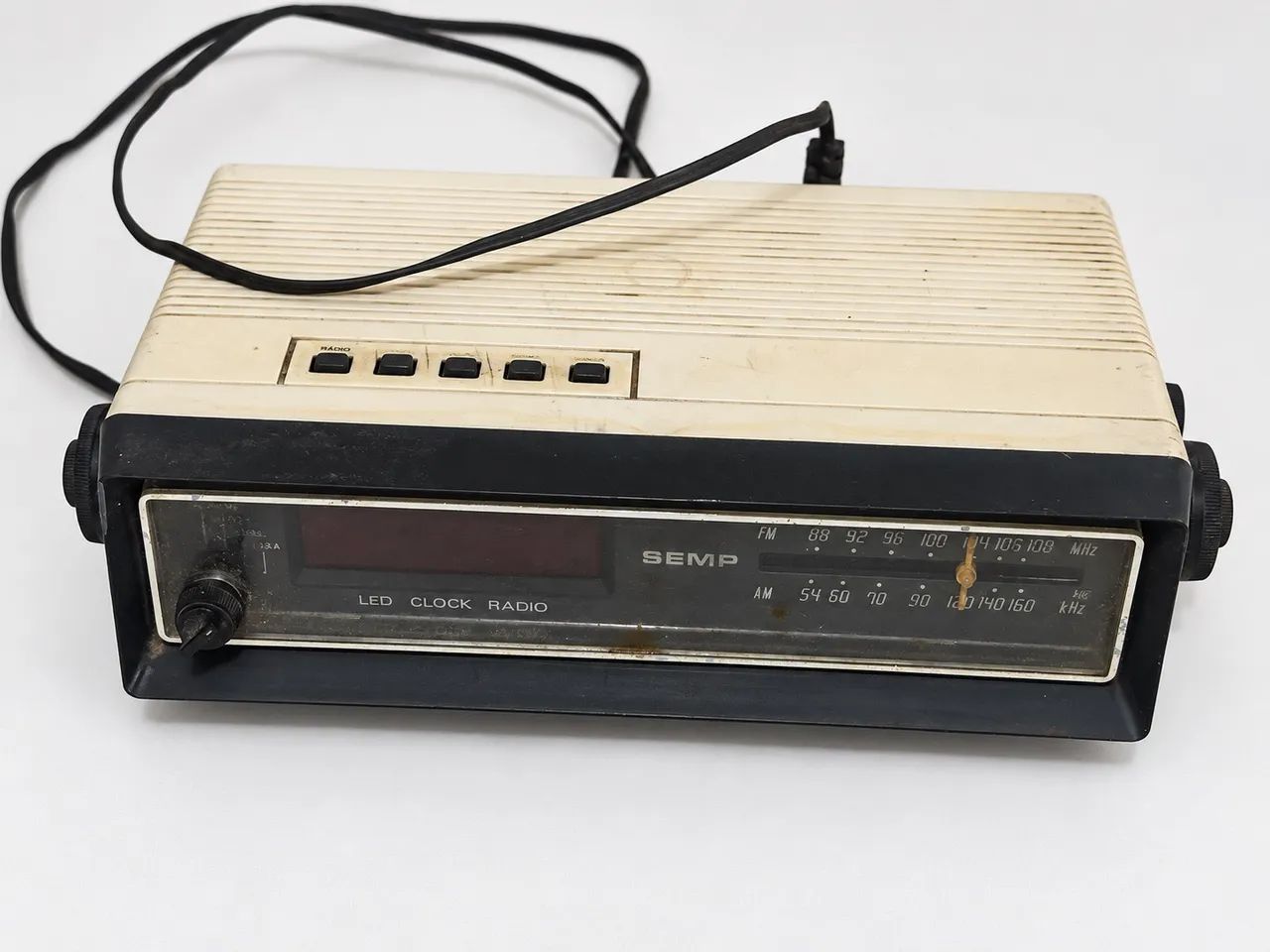 Rádio-relógio Semp Toshiba antigo funcionando - Foto 2