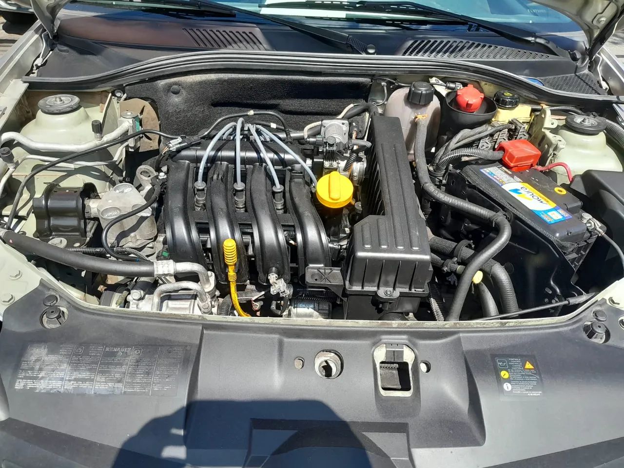 Renault Clio Expression Hi-flex 1.0 16V 5P 2014 - Foto 4