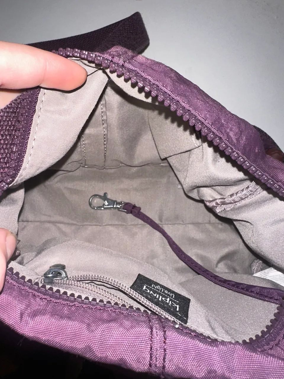 Bolsa kipling roxa  - Foto 2