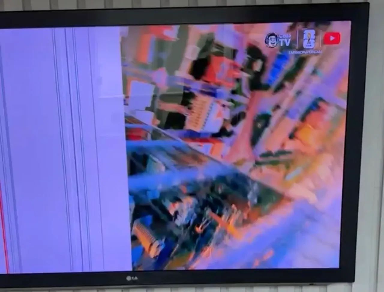TV LG 65 Polegadas C/ DEFEITO