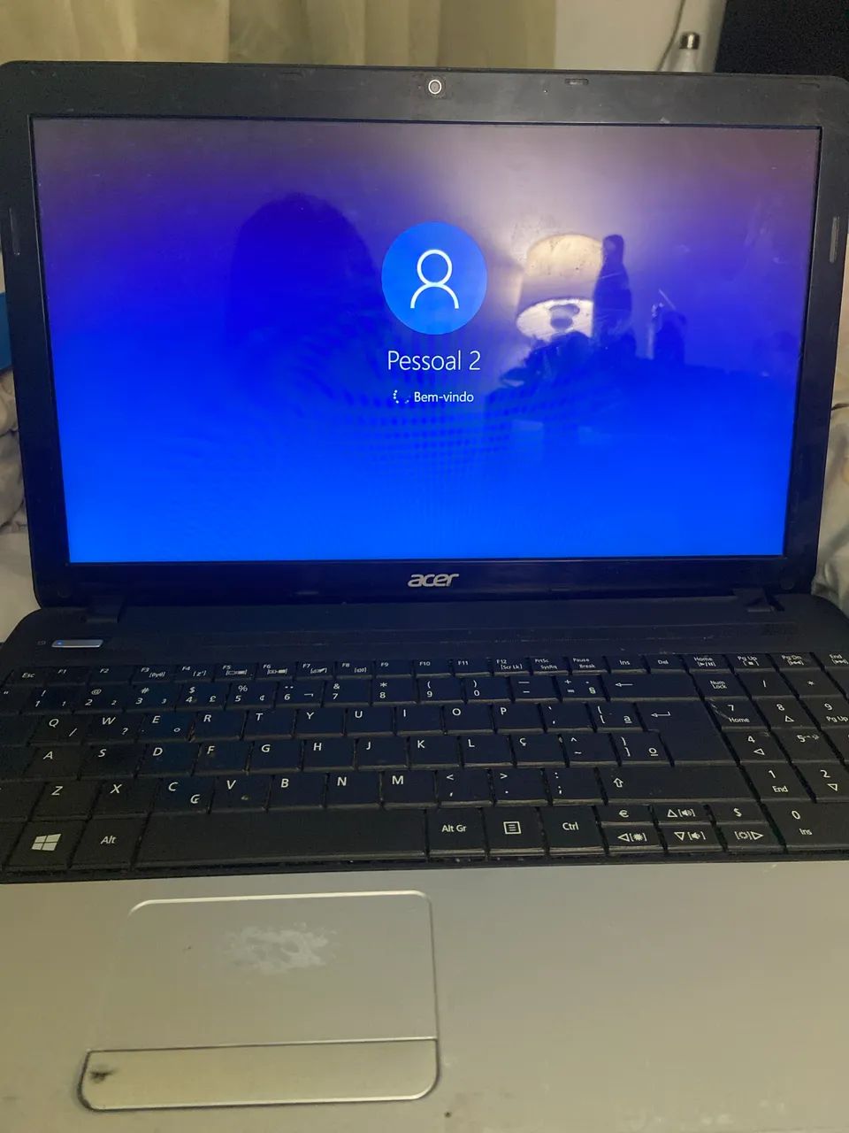 Notebook Acer Celeron 4GB RAM - Funciona na Tomada - Para Reparo