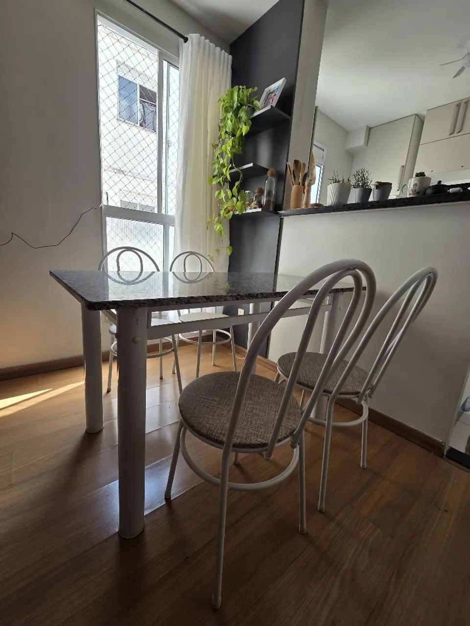 Mesa granito 4 lugares (ótimo estado)