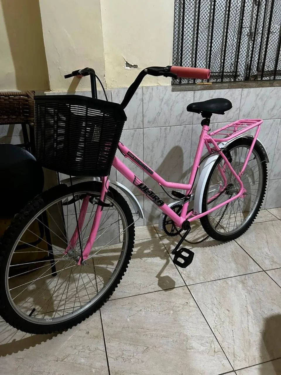 Bicicleta semi nova usada apenas uma vez
