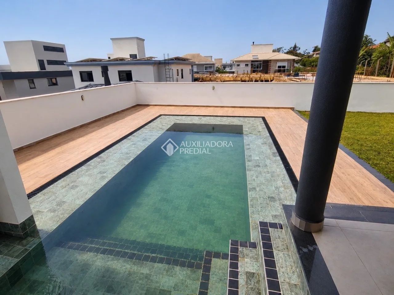 CASA NOVA PARA LOCAÇÃO COM 3 SUITES E PISCINA PRIVATIVA NO INGLESES - Foto 3