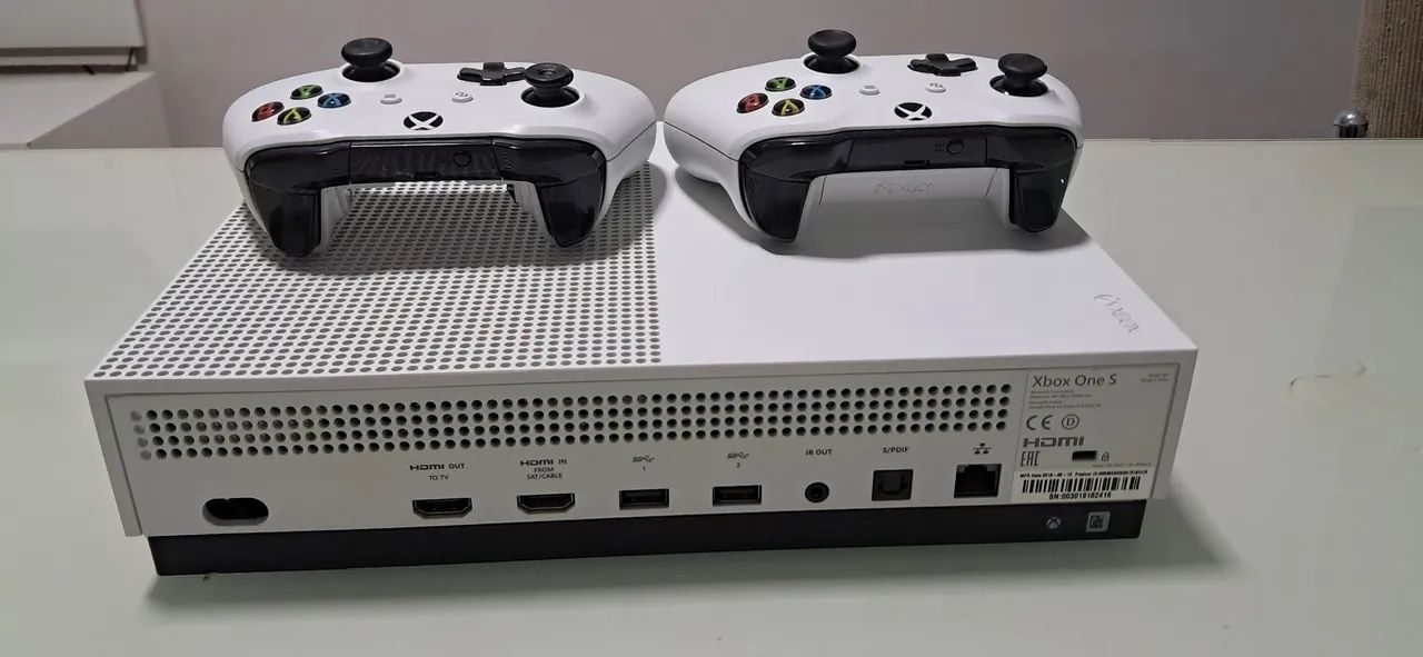 Vendo xbox one s 1tb