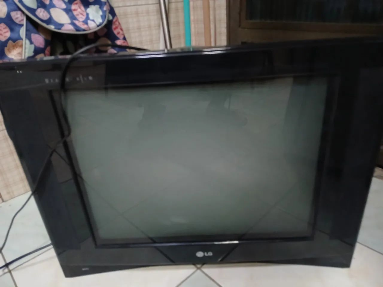 Tv LG - valor simbólico 