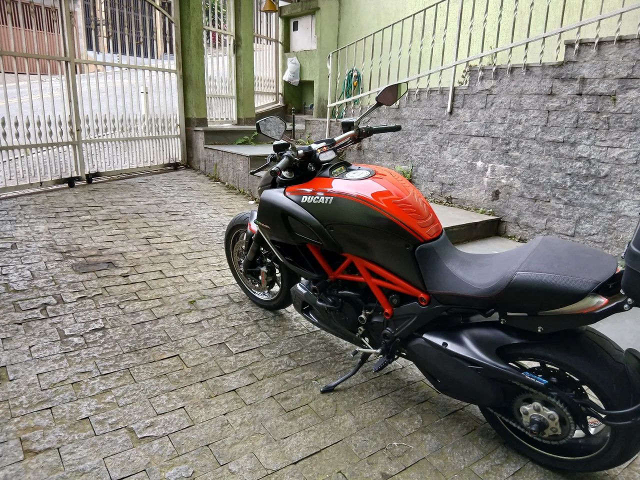 Ducati diavel carbon 2013 - Foto 3