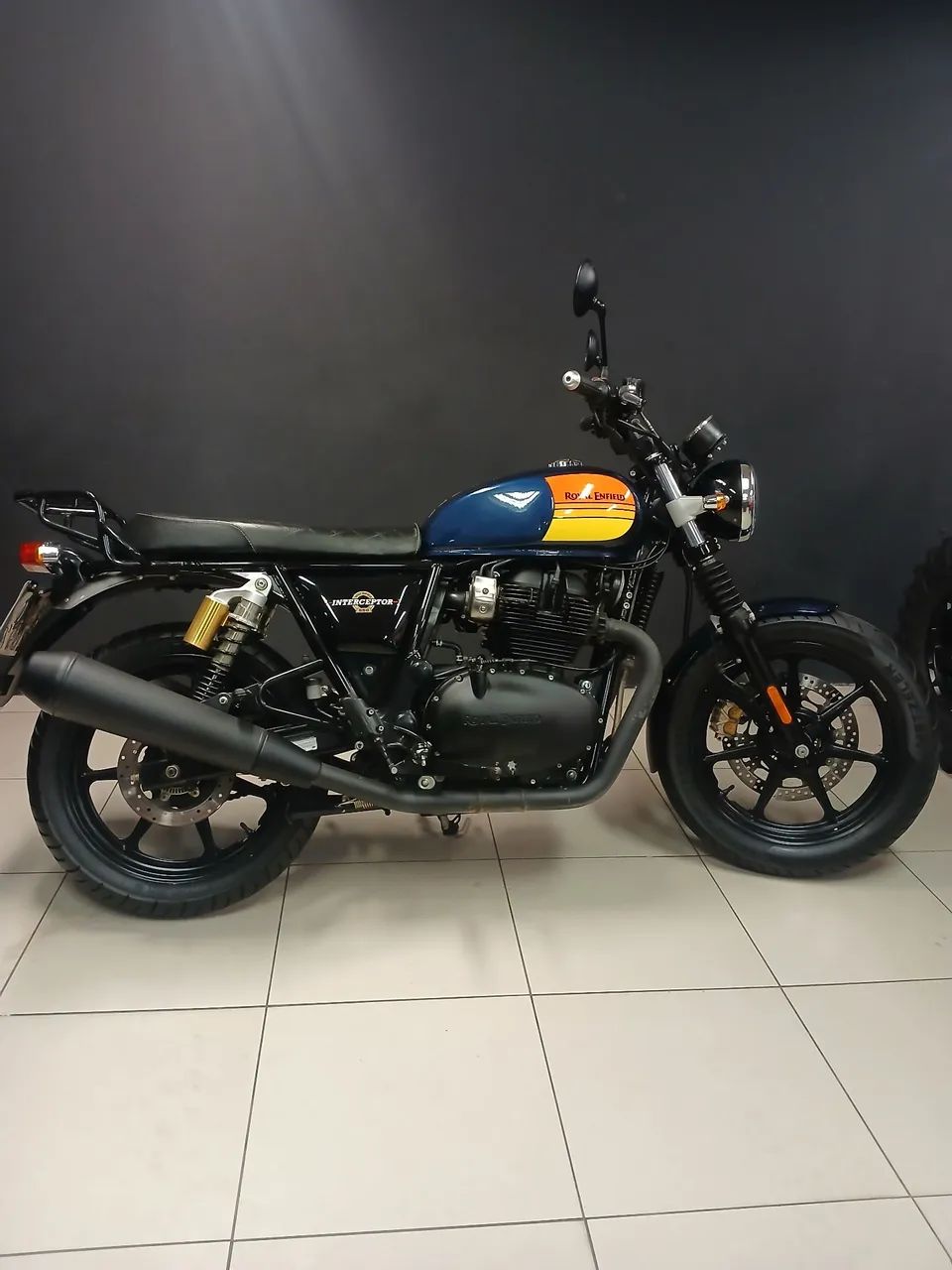Royal Enfield Interceptor 650 - Foto 2