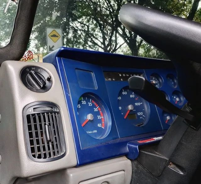 VW 8120 - Foto 3