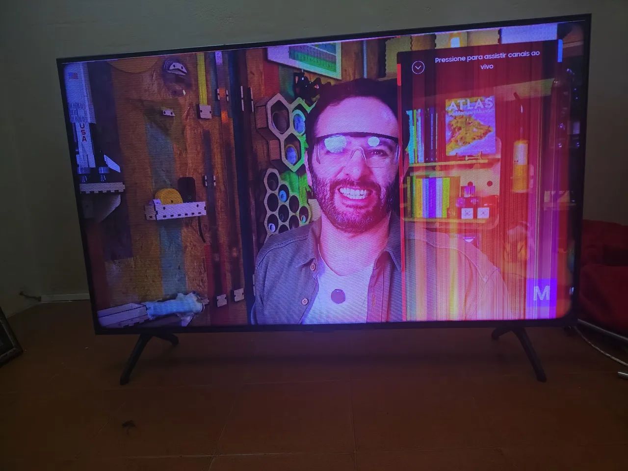 Tv Samsung 43 polegadas com listra  - Foto 4