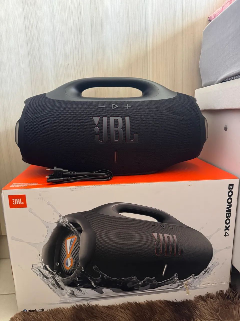 JBL Boombox 4 Nova
