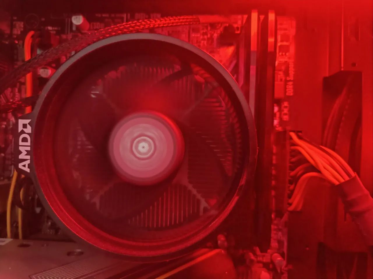 Pc gamer Ryzen 5 - Foto 4