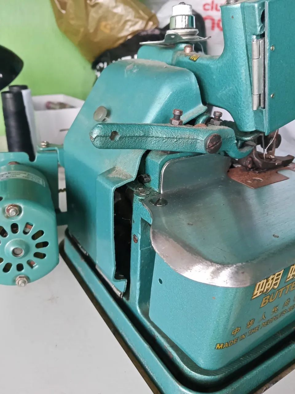 Máquina Overloque Industrial GN1-6D - Excelente Estado - Foto 2