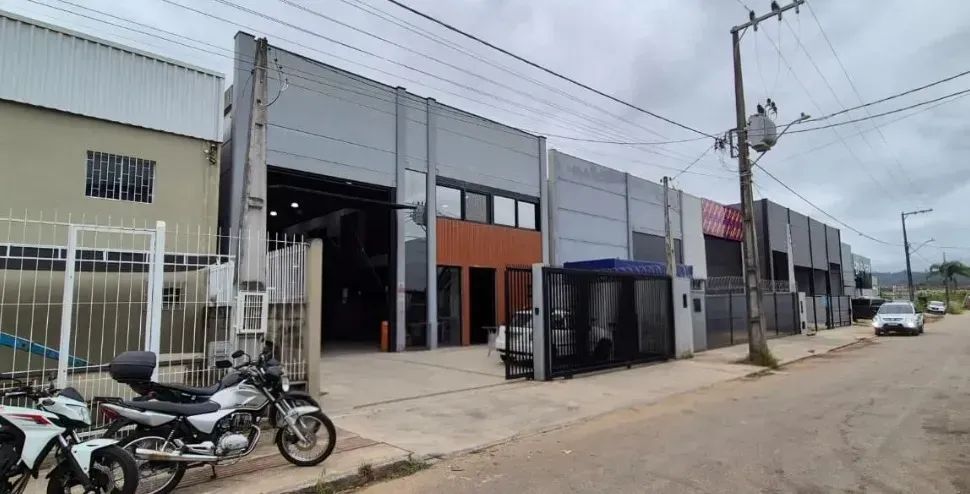 Galpão para Locação com 420 m² no Bairro Pacheco - Palhoça - SC