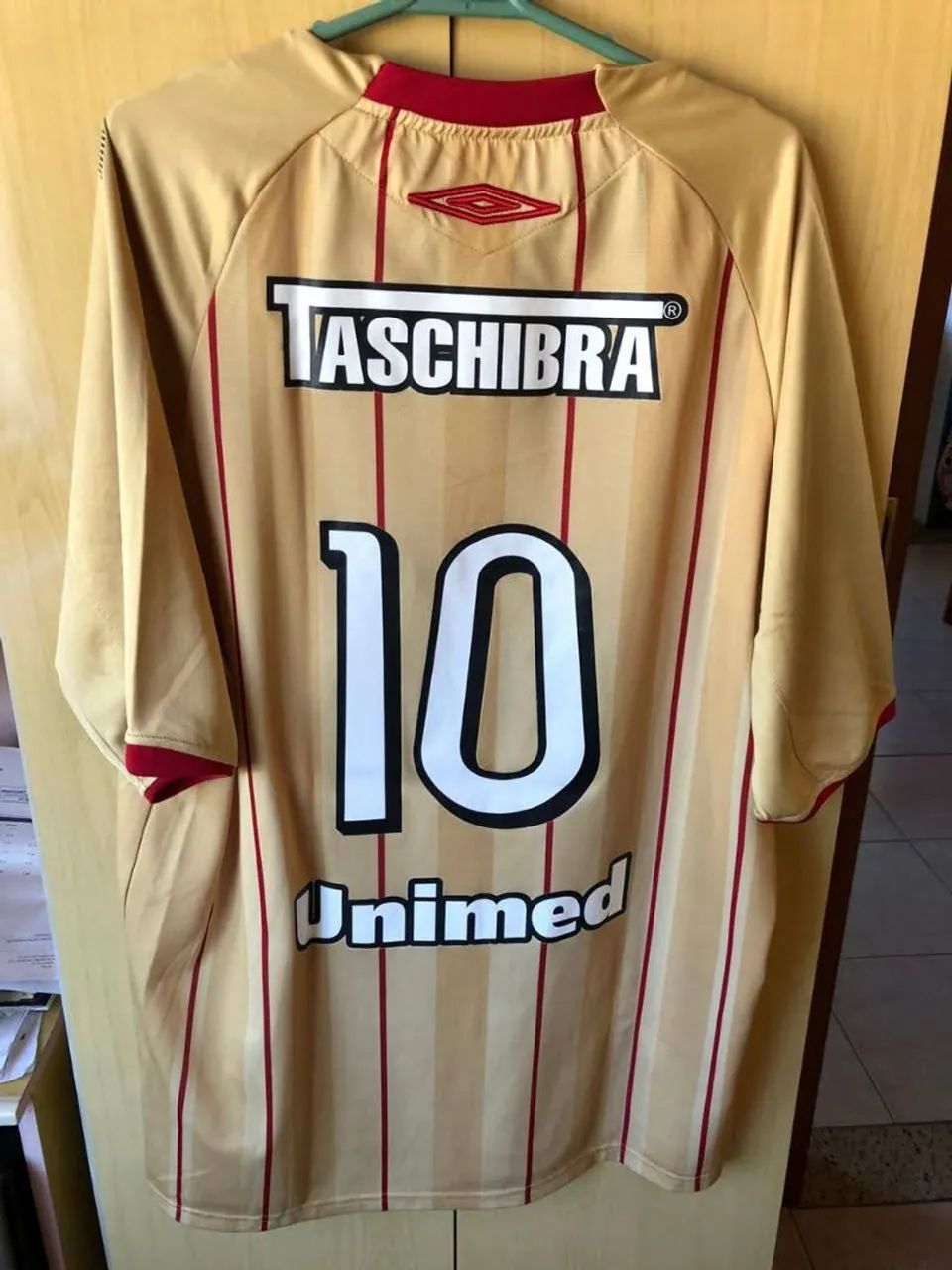 Camisa Figueirense 2008 - Dourada - Foto 2