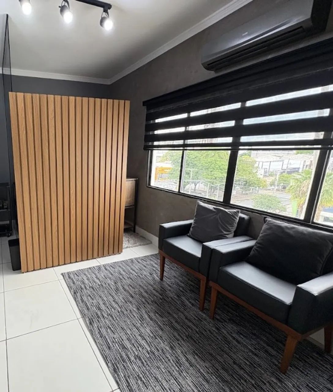 Sala Comercial na Isaac Póvoas