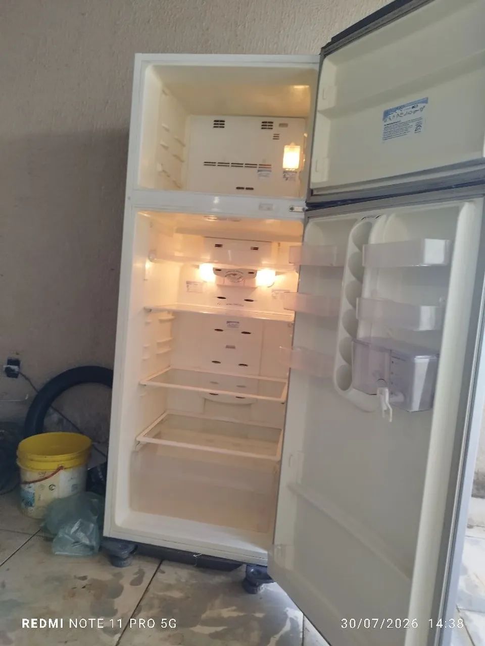 Vendo uma geladeira  - Foto 3