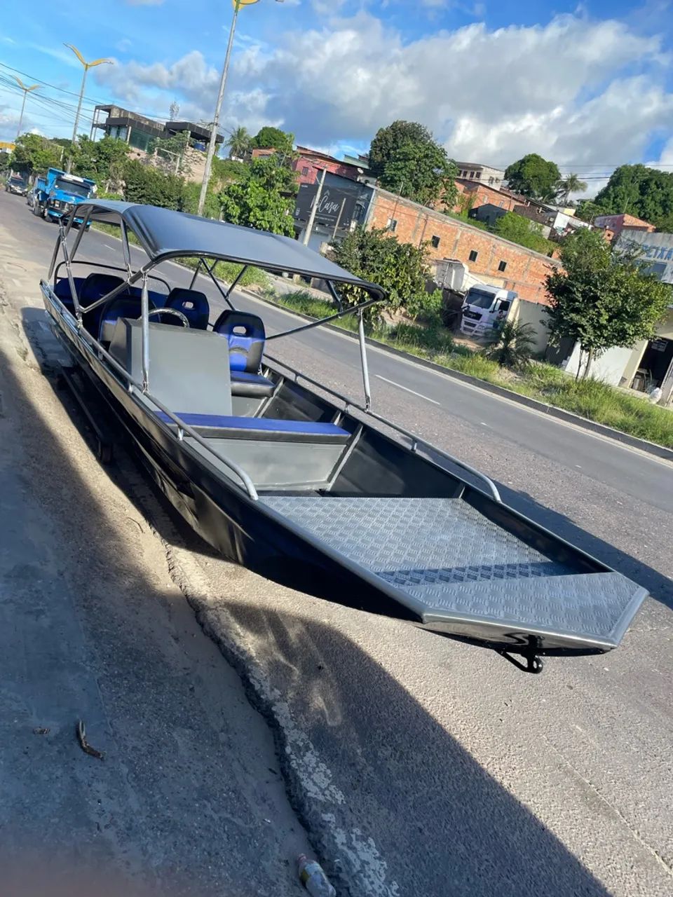 FABRICAÇÃO DE BOTES E CANOAS DE ALUMÍNIO | SOB ENCOMENDA  COM QUALIDADE E PREÇO BAIXO. - Foto 4