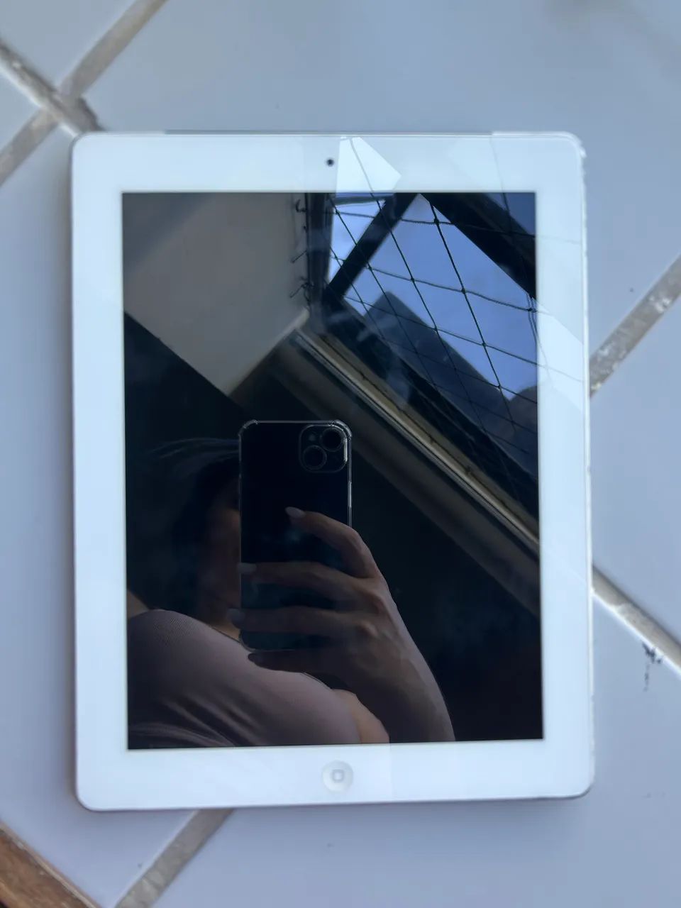 iPad Apple 1ª Geração 16GB A1337 - Wi-Fi + 3G (sem carregador)