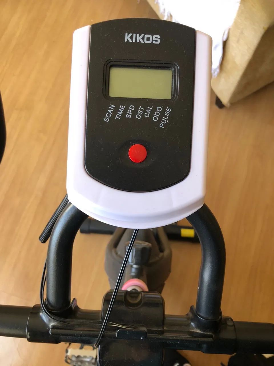 BICICLETA SPINNING KIKOS F5I RODA DE INÉRCIA 10KG - Foto 6