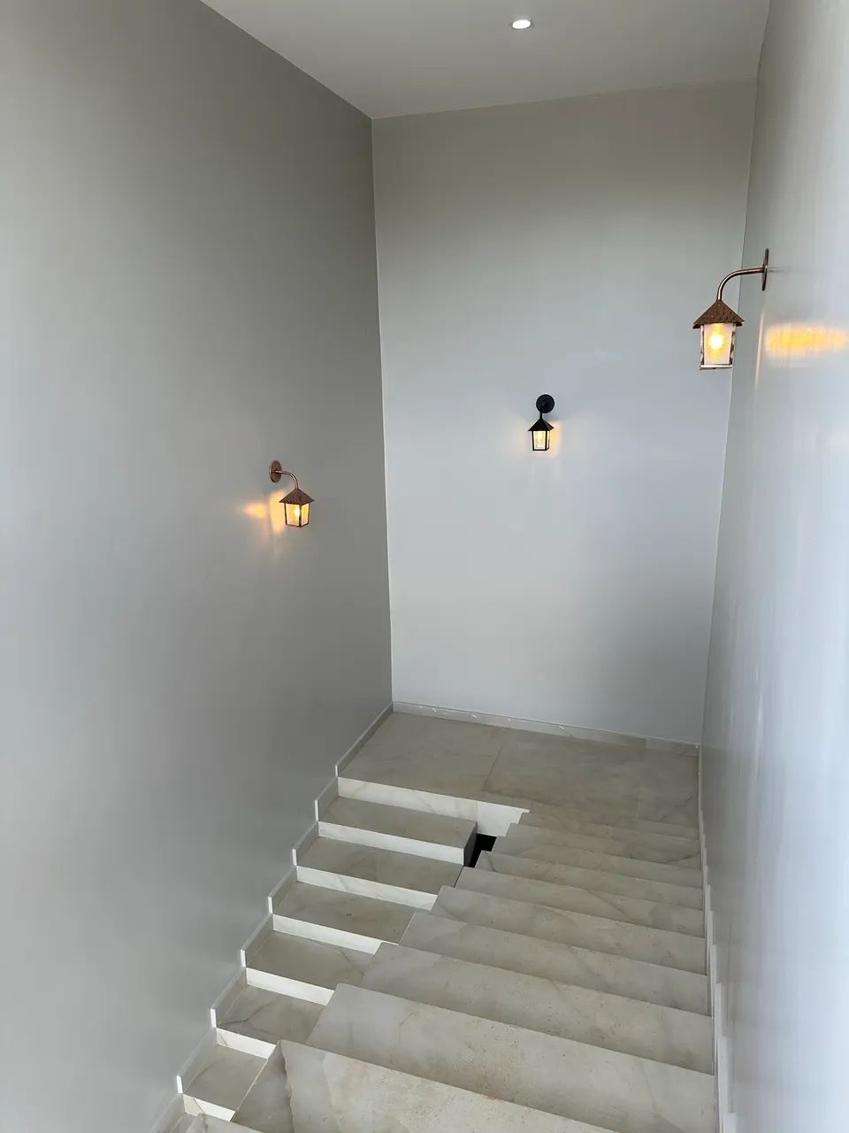 Aluga -se apartamento novo mobiliado  - Foto 3