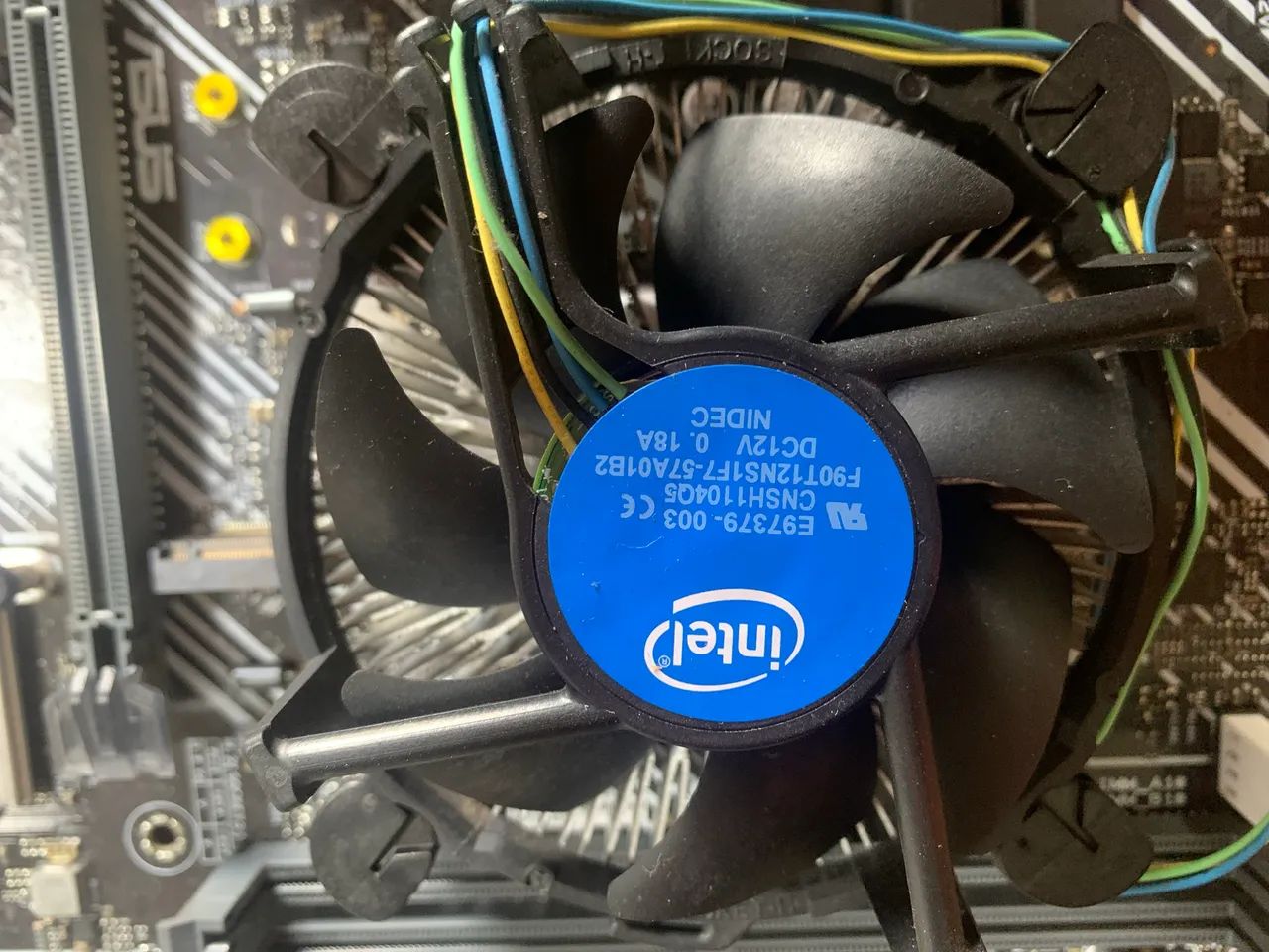  Placa-mãe ASUS com processador incrível - Foto 3