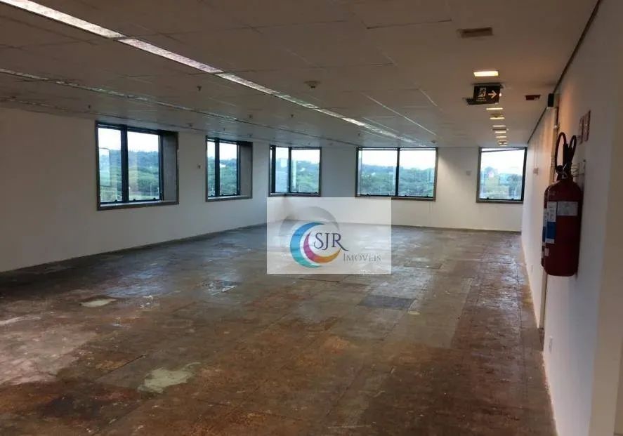 Conjunto Comercial com 517 m² de área útil, 18 vagas de garagem. Vila lobos. - Foto 3