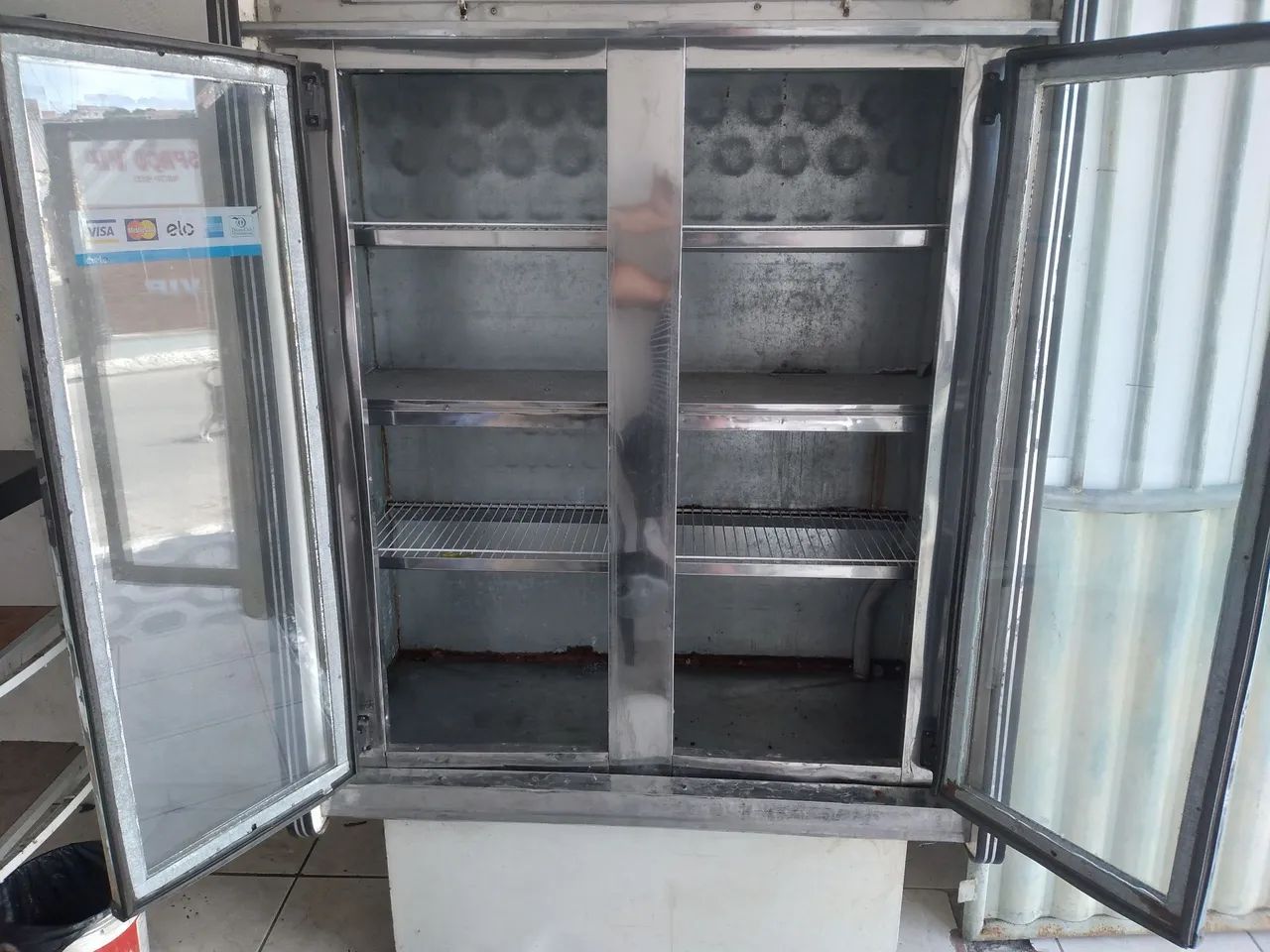 VENDO BALCAO FRIO VERTICAL - Foto 2