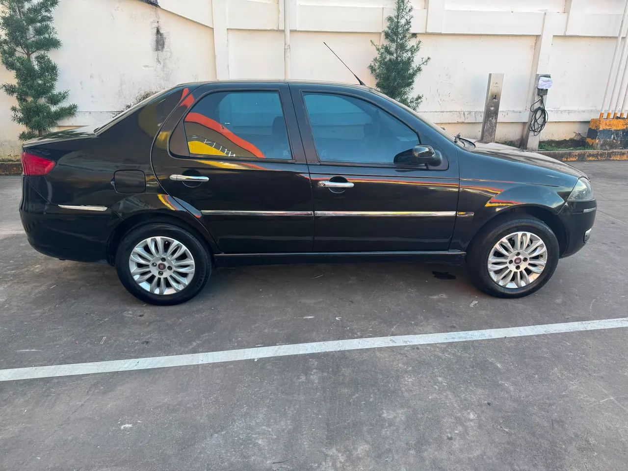 Fiat Siena ELX 1.4 MPI Fire Flex 8V 4P 2010 - Foto 2