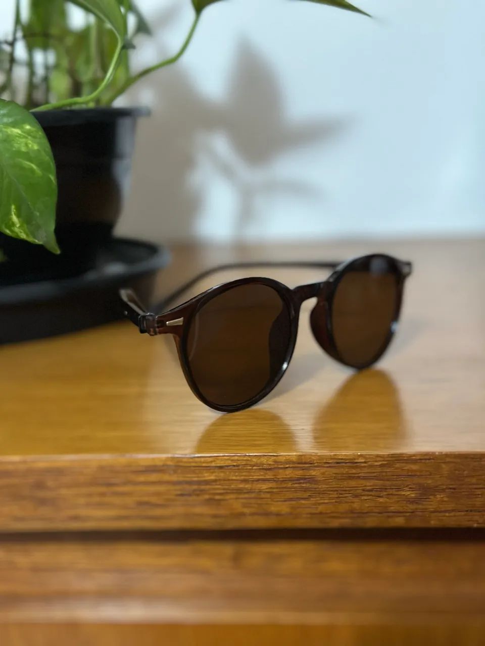 Óculos de sol - Disponível na cor preta e marrom - Foto 2