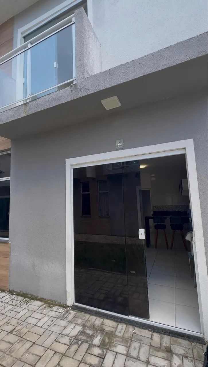 REPASSE de Duplex em condomínio fechado! 