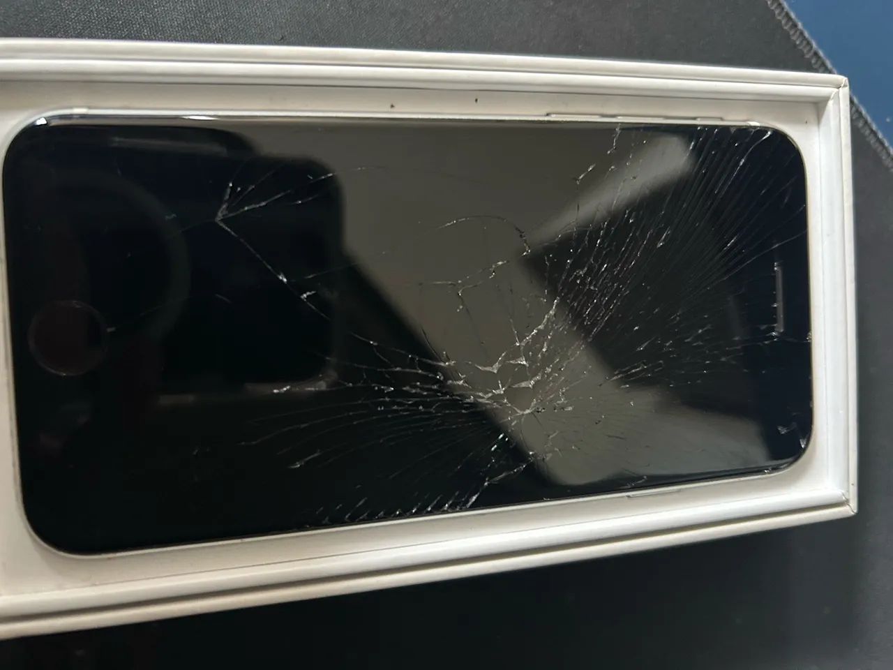 iphone se 2020 64gb branco - Foto 2