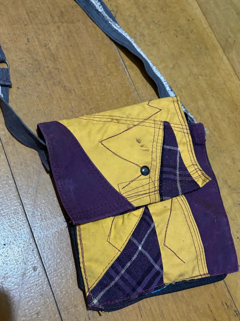 Bolsa porta moedas e celular