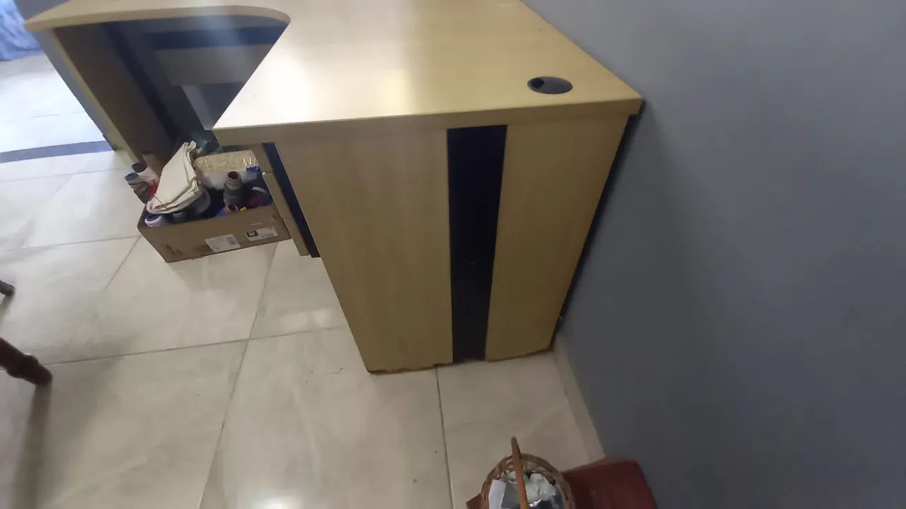 Mesa de escritório 140x140 - Foto 2