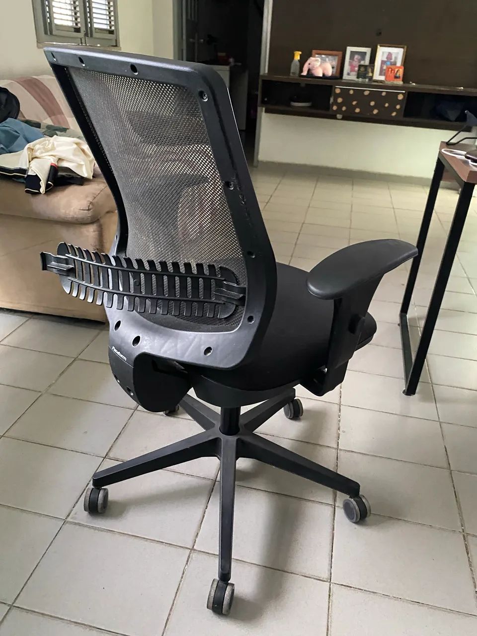 Cadeira Uni All Black Flexform - Foto 2