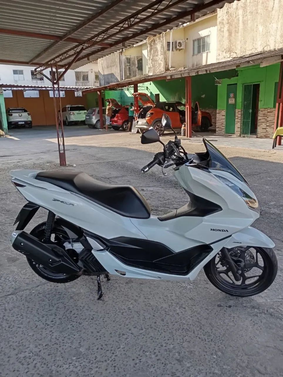 Honda PCX 160 só com 6 mil kms! - Foto 7