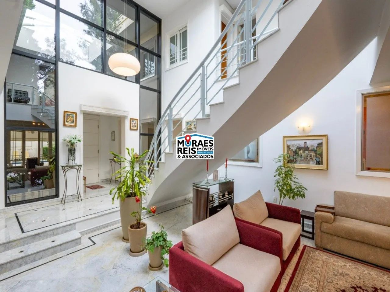 Casa à venda em Condomínio com 5 Quartos e 5 Suítes e 7 Vagas de Garagem - Foto 2